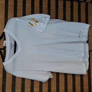 - NWT!! True Religion tshirt